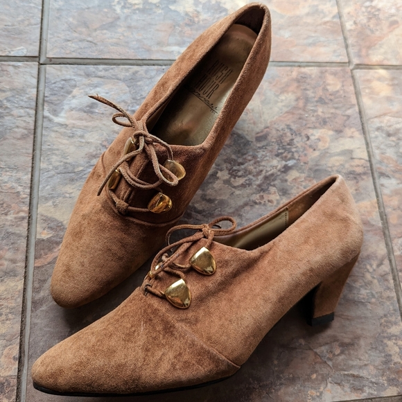 vintage SUEDE LACE UP HEELS 1980's 80's 8 - Picture 3 of 7